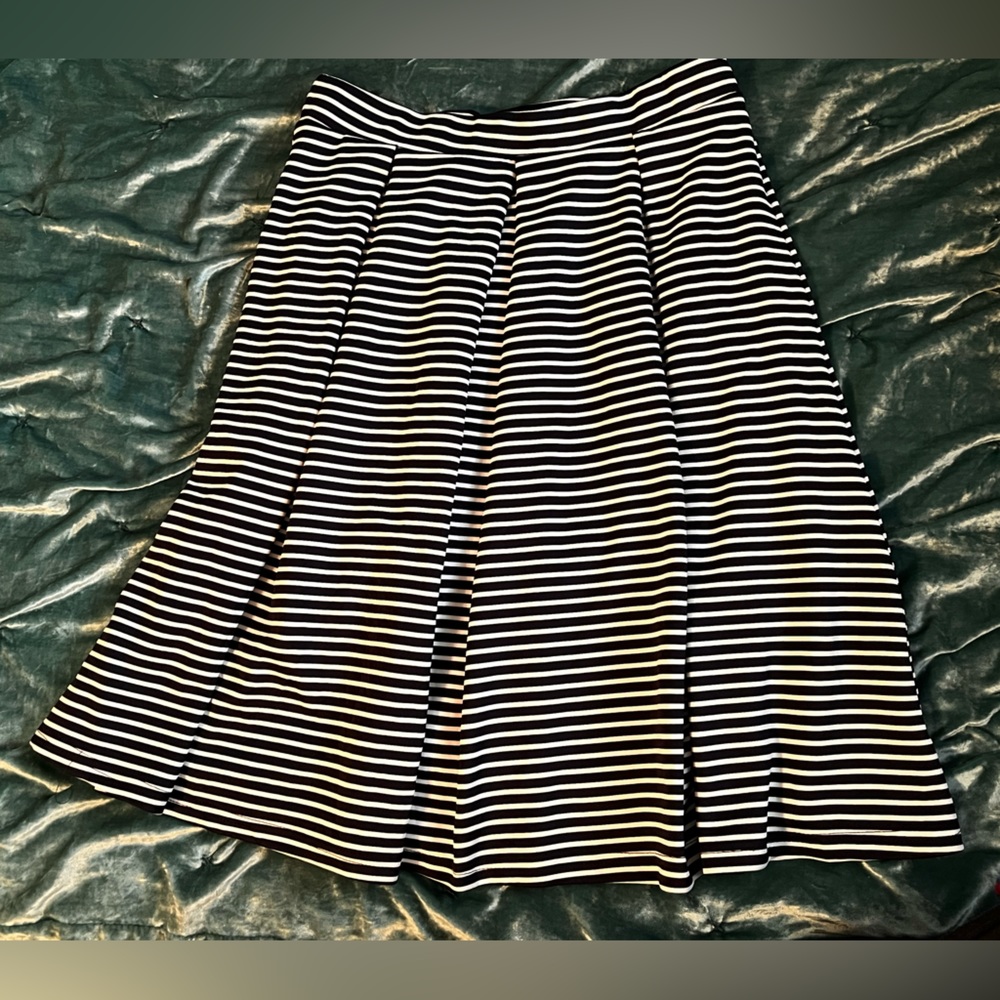 Ashley Blue Black and white striped Circle skirt size Medium
